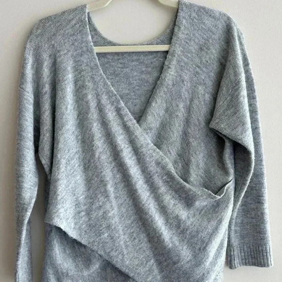 Pure / US Collection Grey Cross Front Sweater, Cozy Trendy Fall Knit, Medium - Picture 2 of 16